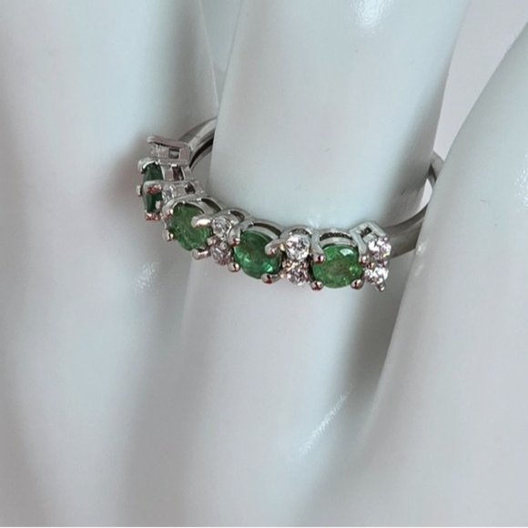 925 Sterling Silver Ring with Natural Emerald & CZ - Picture 6 of 13